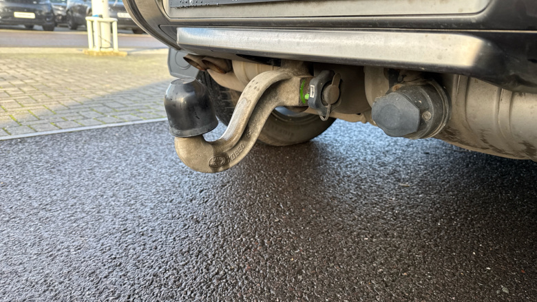 Land Rover Defender 3.0 D300 X 90 3dr Auto Diesel Estate